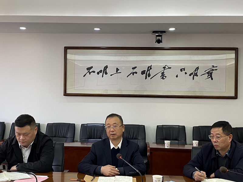 省商務(wù)廳李心球副廳長一行到現(xiàn)代農(nóng)業(yè)集團(tuán)調(diào)研