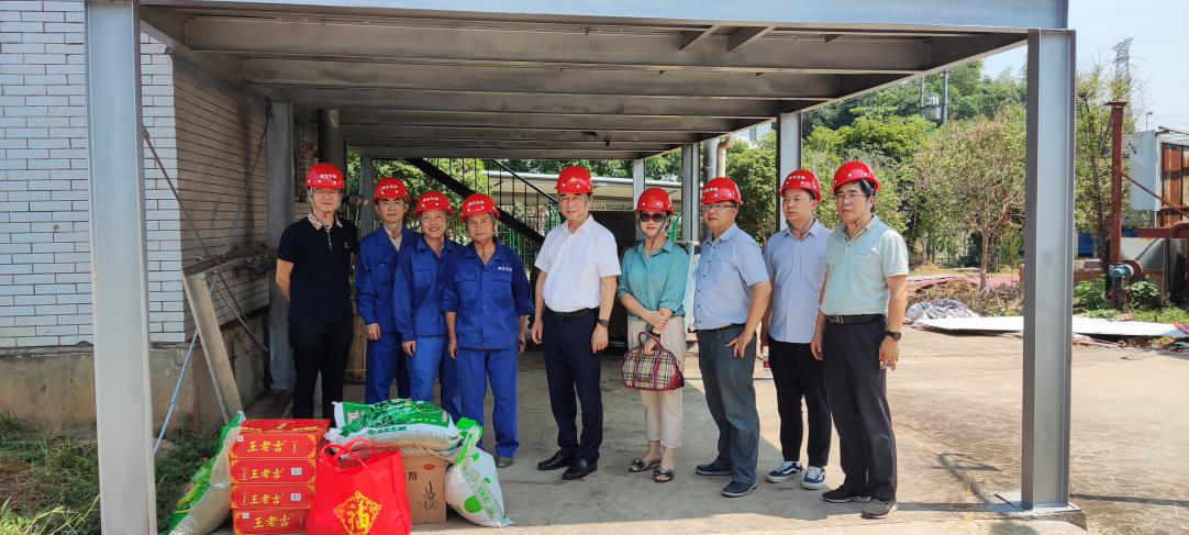 情系一線 夏送清涼—吳年春一行深入湖南糧油集團(tuán)基層開(kāi)展“送清涼”活動(dòng)